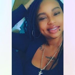 Meet your Posher, Belle